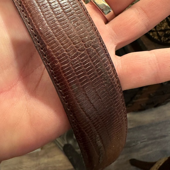 Vintage Captiva USA Brown Leather Belt w/ Large Silver Buckle. - Picture 3 of 9